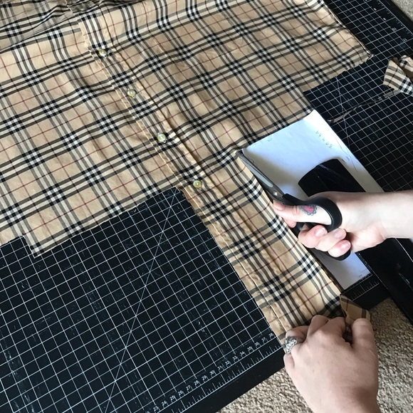 Authentic Upcycled BURBERRY Patchwork Face Mask - Picture 14 of 16